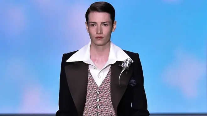 كرو كيان يريد خرق جميع العقبات