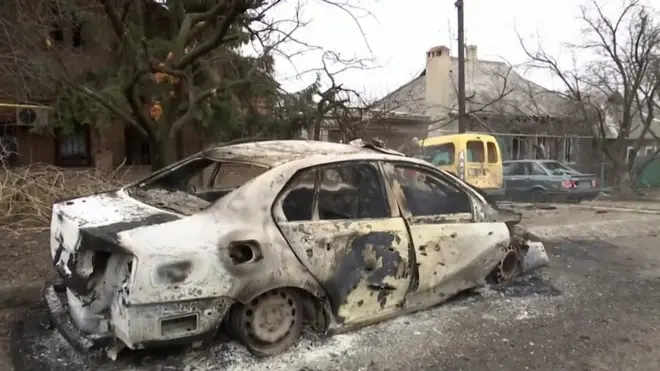 Auto posle granatiranja Donjecka