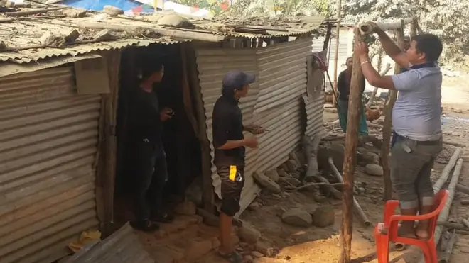 भूकम्पपीडित