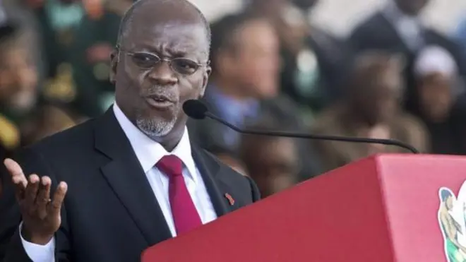 Rais wa Tanzania John Magufuli amefichua kuwa anapokea mshahara wa kila mwezi wa shilingi milioni 9 za Tanzania