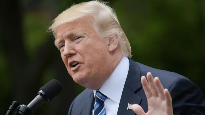 دونالد ترامپ روز چهارشنبه در توییتر نسبت به افزایش تحریم ها هشدار داد