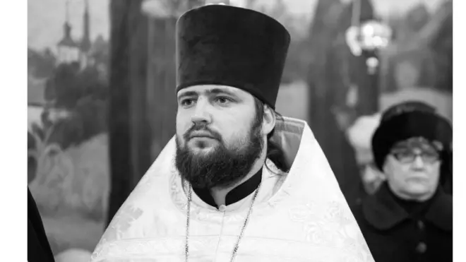 В УПЦ МП кажуть, що священика занйшли у парку