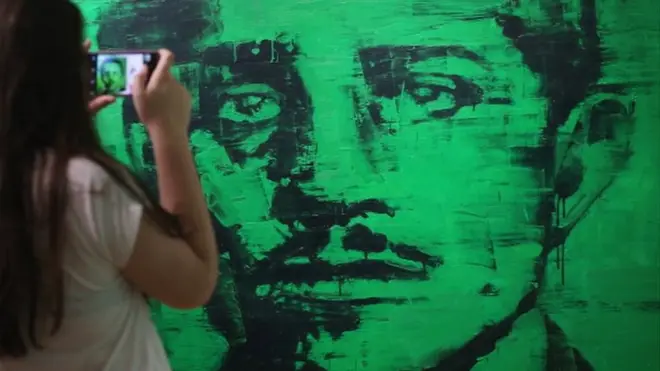 Lik Gavrila Principa viđa se često na majicama ili grafitima