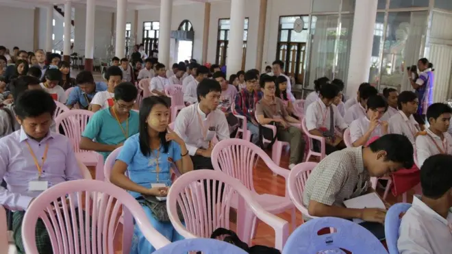 ဘားအံမြို့ ကြားတောရ ကျောင်းမှာ ၃ ရက်ကြာ စည်းဝေး