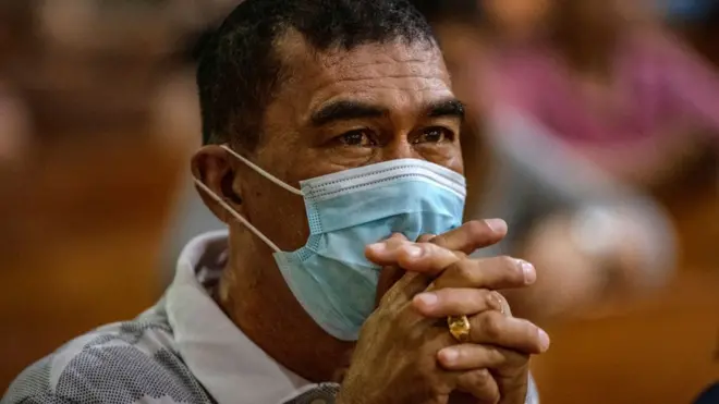 د نړیوالې وبا اصطلاح د یوې داسې ناروغۍ لپاره کارول کېږي چې پر یو وخت د نړۍ په بېلابېلو برخو کې رامخې ته شوې وي