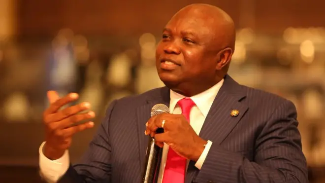 Ambode na-akọwa uru ụgwọ ala ga a ba