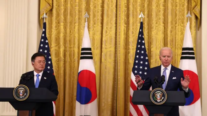 문재인 대통령은 미국 조 바이든 대통령과의 첫 정상회담을 위해 지난 19일 출국으며 23일 귀국할 예정이다