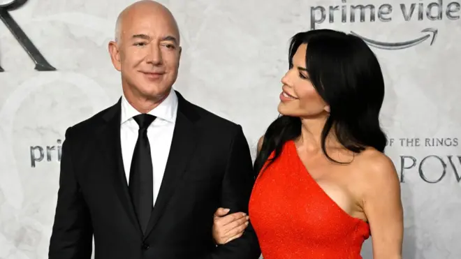 Džef Bezos i njegova partnerka Loren Sančez