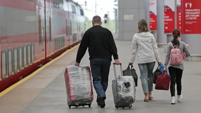 туристы аэроэкспресс