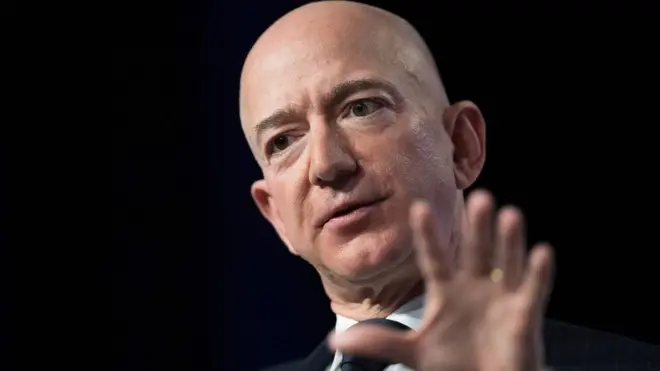 Mr Bezos ayaa sidoo kale ah milkiilaha wargeyska Washington Post