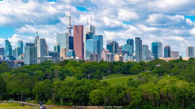 Dân số Toronto tăng thêm hơn 100.000 người mỗi năm