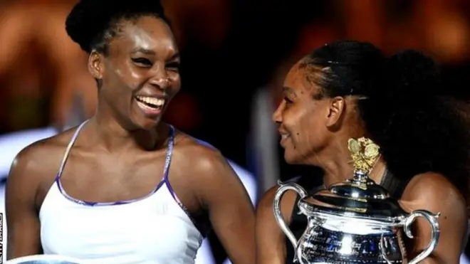 Serena Williams amemshinda dadaake mkubwa Venus Williams ili kushinda taji lake la saba la Australia Open