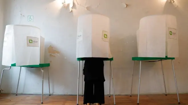 Виборча дільниця у Тбілісі