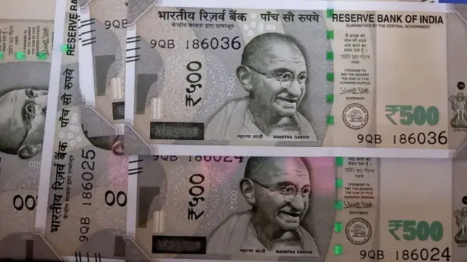 पांच सौ के नोट्स