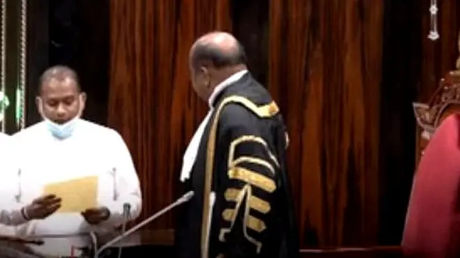 ප්‍රේමලාල් ජයසේකර දිවුරුම් දුන් අවස්ථාව