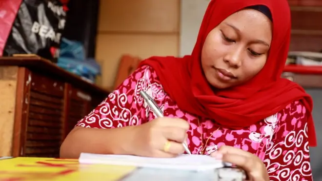 Efa, anak tanpa kewarganegaraan