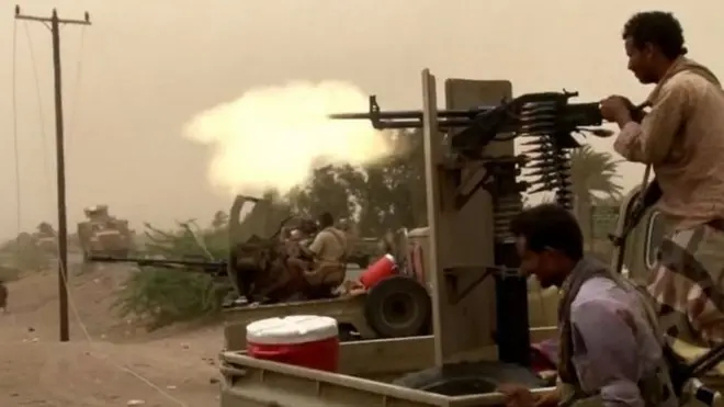 Pasukan pendukung pemerintah melakukan penyerangan sejak hari Rabu (13/06).