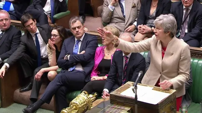 Bà Theresa May bị lãnh đạo Đảng Lao động kêu gọi từ chức