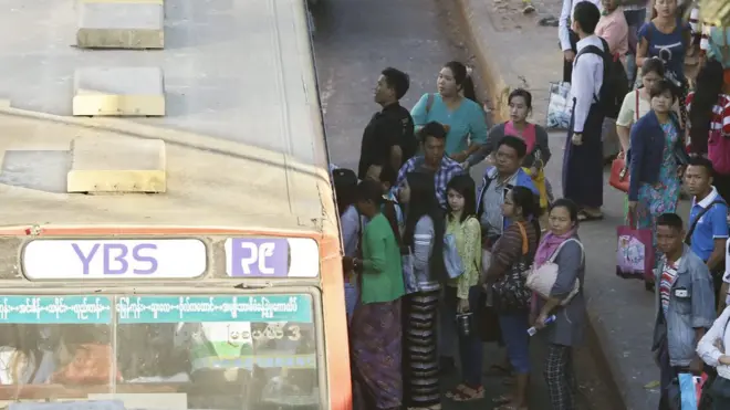 လွတ်လပ်အတွေဆွေးနွေးဖလှယ်