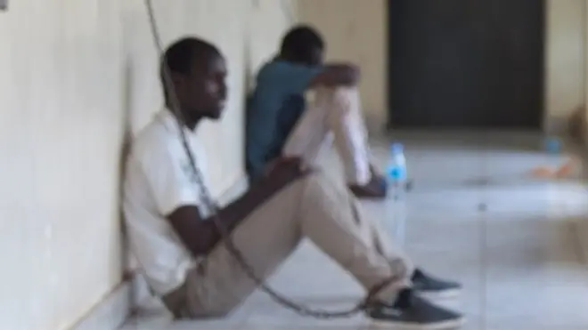 A na-agwọnwụ ara agwọ - Ndị dọkita isi