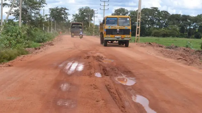 සාමය මැද උතුරේ පරිසර කොල්ලයක්