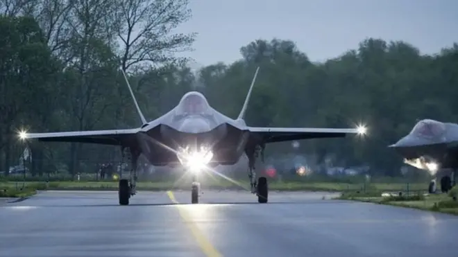 Самолет F-35