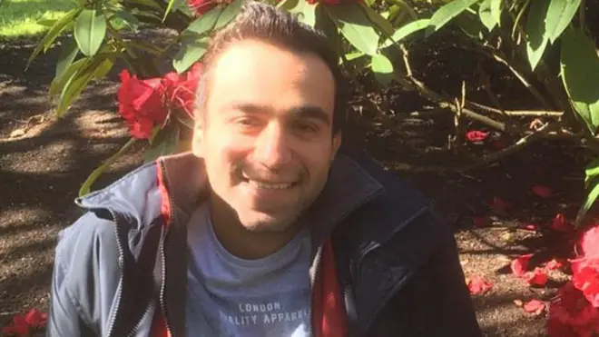 تفيد تقارير بأن السويلمين تحول من الإسلام للمسيحية بعد هجرته إلى بريطانيا وذلك في عام 2017