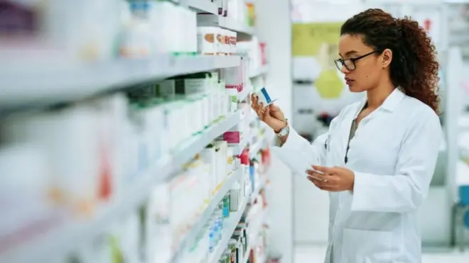 تخشى شركات صناعة الأدوية من عدم إمكانية توفير مخزون مرة أخرى بشكل جدي في الوقت المناسب