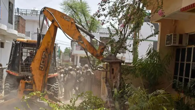 बुलडोज़र