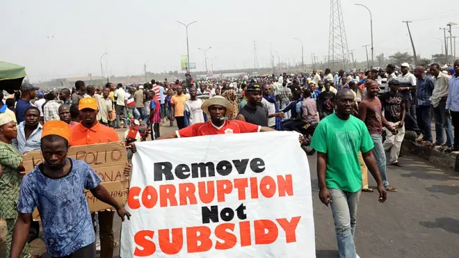 Kontri pipo for Nigeria bin do nation-wide protest for 2012 against former President Jonathan plan to comot fuel subsidy
