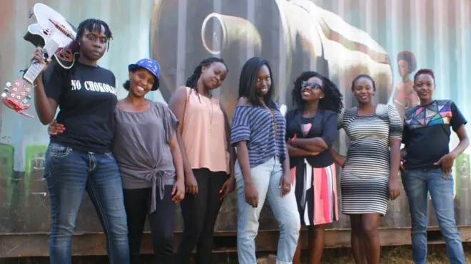 Wasanii wa kike wanaoadhimisha siku ya wanawake kuhusu uhuru wa muziki.