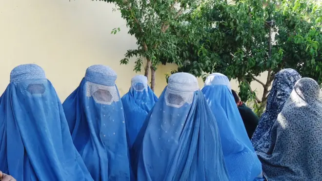 چارواکي وايي، د ښځو حقونو په تړاو عامه پوهاوی ډېر شوی دی