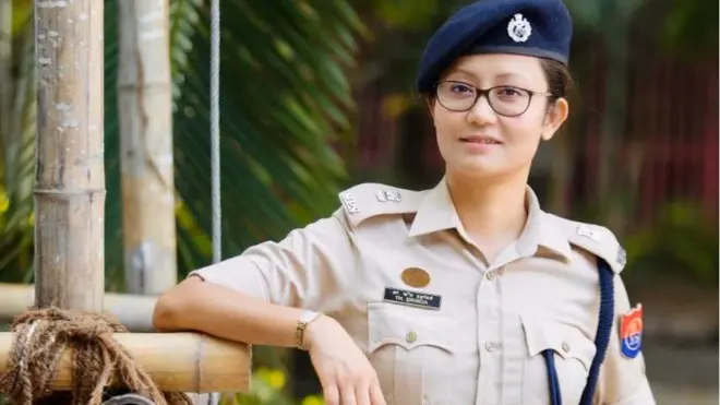 पुलिस अधिकारी थौनाओजम बृंदा