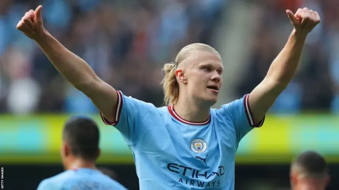 إيرلينغ سجل هالاند 32 هدف في الدوري الممتاز