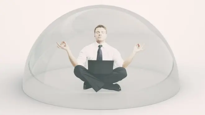 ¿Vives en tu propia burbuja de redes sociales? Hay formas de salir de ella.