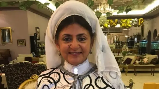 اعتقلت هتون الفاسي أثناء رحلتها في سيارتها مع صحافيين للاحتفال بإنهاء الحظر المفروض على قيادة المرأة للسيارات في يونيو/حزيران 2018