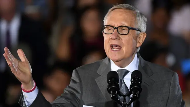 Глава ФБР, возмонжо, совершил преступление, заявил Гарри Рид