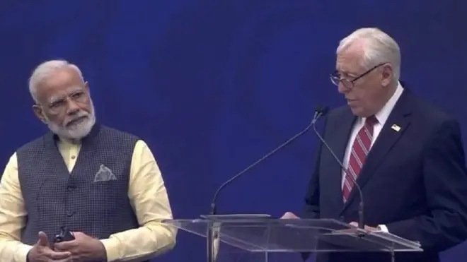 मोदी के स्वागत में भाषण देते अमरीकी सांसद स्टेनी होयर