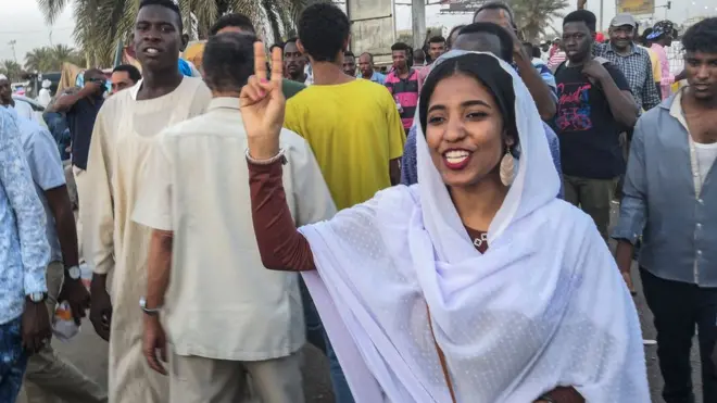 Alaa Salah became an icon of the protest