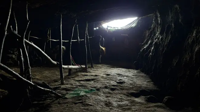 गुहेतील जनावरांसाठीची जागा