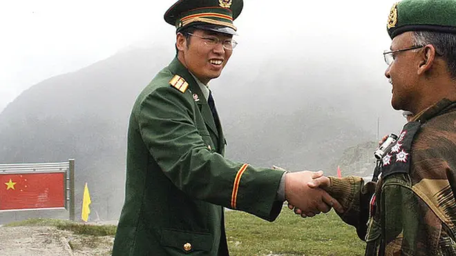 भारत और चीन के सैनिक