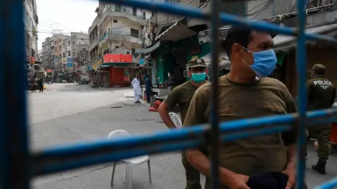 کورونا، پاکستان