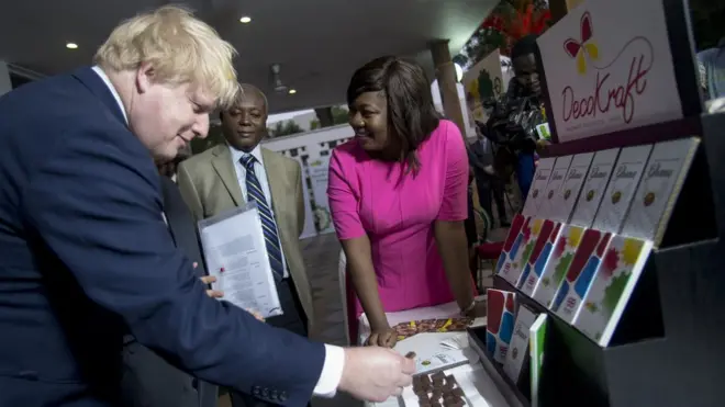Boris Johnson mu 2017 ubwo yari ashinzwe ububanyi n'amahanga yasuye Ghana