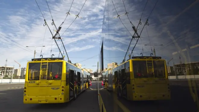 тролейбус київ