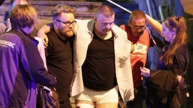 Dadka dhaawaca ah ayaa la caawiyay