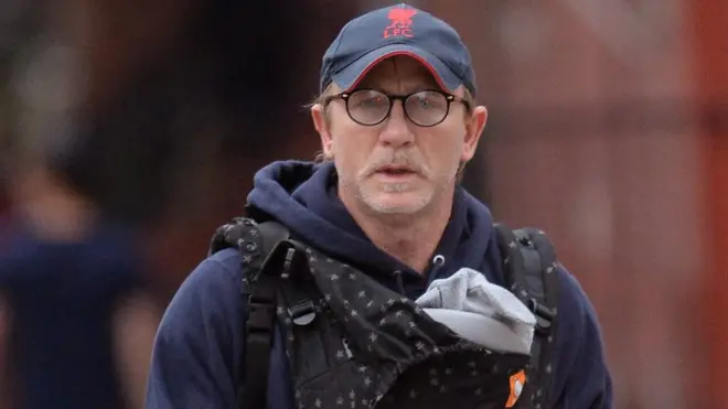 '007' 시리즈의 다니엘 크레이그는 최근 득녀했다