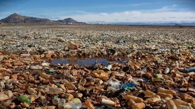 إعادة تدوير البلاستيك: ما مدى فعاليته؟