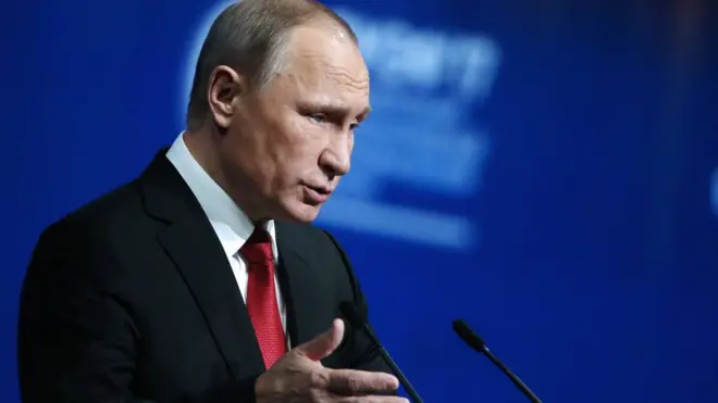 "мы еще сможем о чем-то договориться. Don't Worry Be Happy", - пошутил Путин