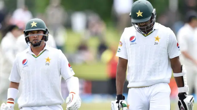 پاکستانی ٹیم اپنی پہلی اننگز میں صرف 133 رنز بنا کر آؤٹ ہو گئی