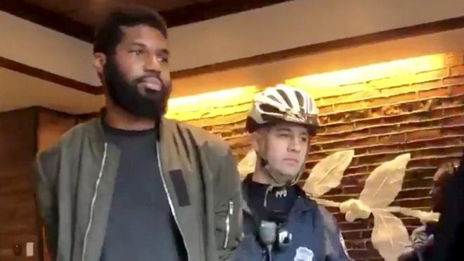 Black man arrested in Starbucks